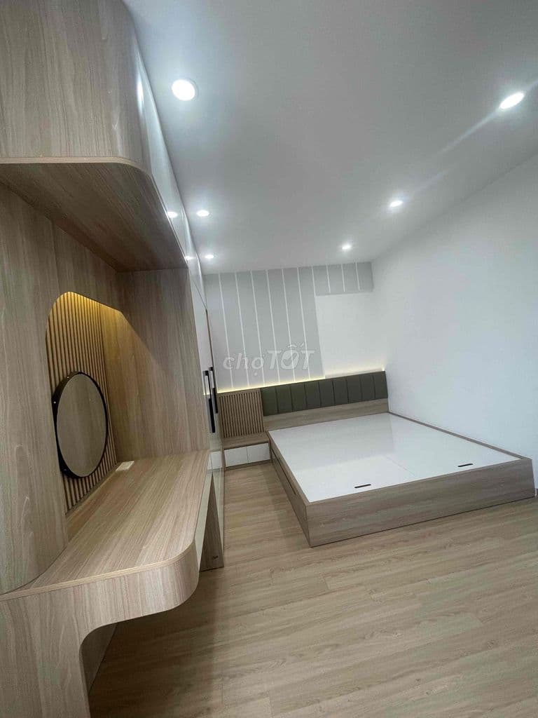Ngay trường Bách Khoa Hà Nội nhà 5 tầng chưa đến 6 tỷ - Ảnh 2
