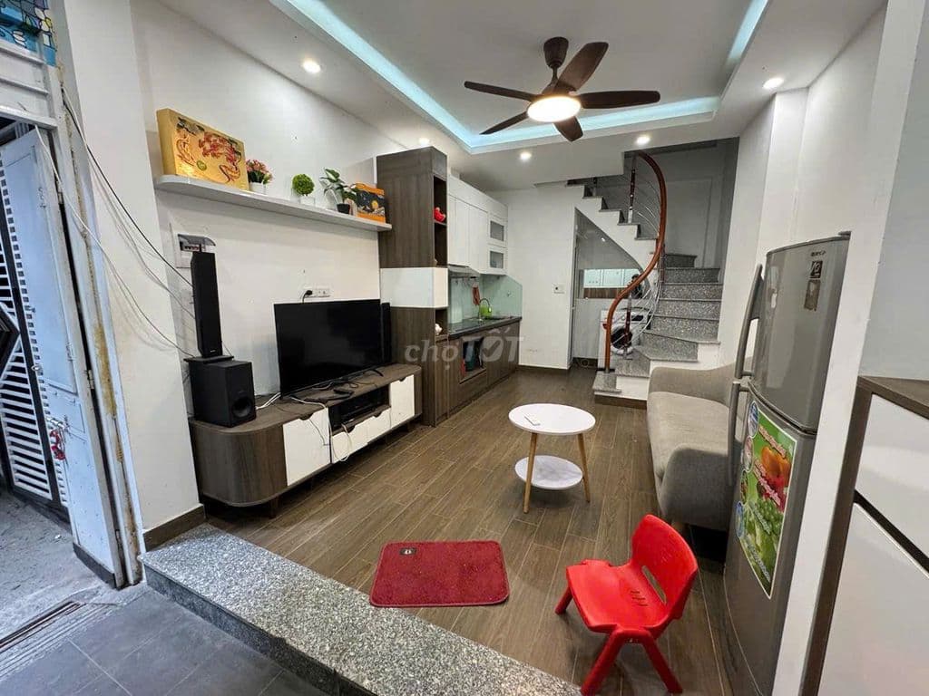 💥 siêu phẩm bạch mai- nhà mới- cách mặt phố 30m - tặng full nội thất 💥