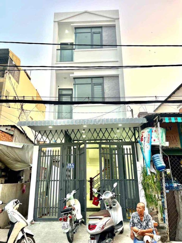 Mặt Tiền 2 Lầu Ở Kết Hợp Kinh Doanh, Có Phòng Trọ, Dân Cư Sầm Uất