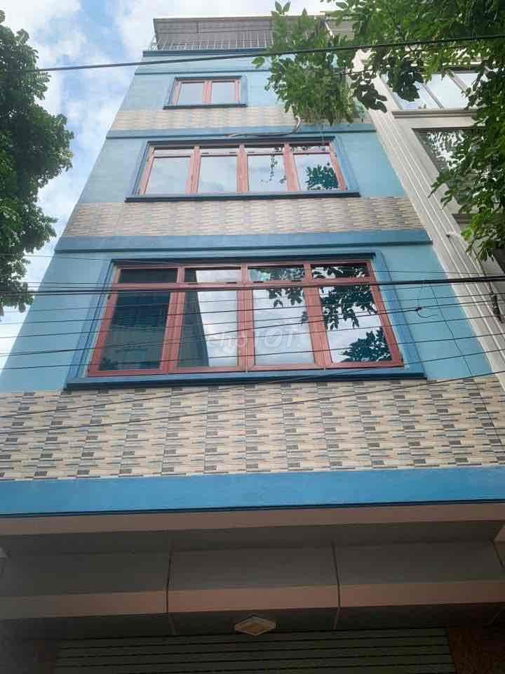 LÊ LỢI-HÀ ĐÔNG-Hơn 12 tỷ-Phân lô-Trước nhà ô tô tránh.