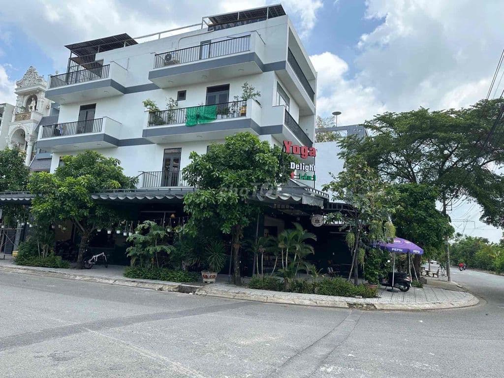 CĂN GÓC 2MT Quận 8. DT: 131m2 - 5 Tầng - 6PN. Thu nhập 45tr