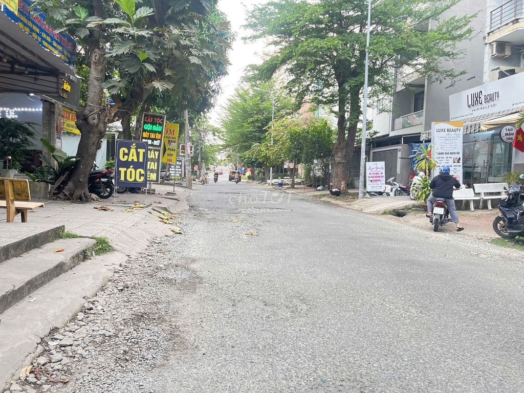 Bán Lô Đất Mặt tiền đường D3, KDC Nam Long, Quận 9, TP. HCM - Ảnh 2