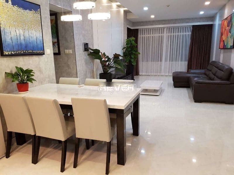 Bán 3 phòng ngủ, lầu cao view Landmark 81 tuyệt đẹp giá 13.5 tỷ/căn