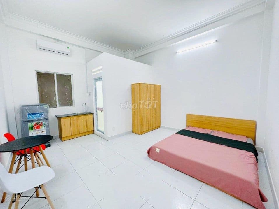 Nhà 5 tầng CHDV sát vách Bệnh viện Y Dược