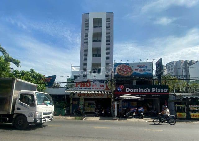 Nhà mặt tiền đường cn1 phường sơn kỳ DT 7x23 đúc 1 trệt 5 lầu - Ảnh 2