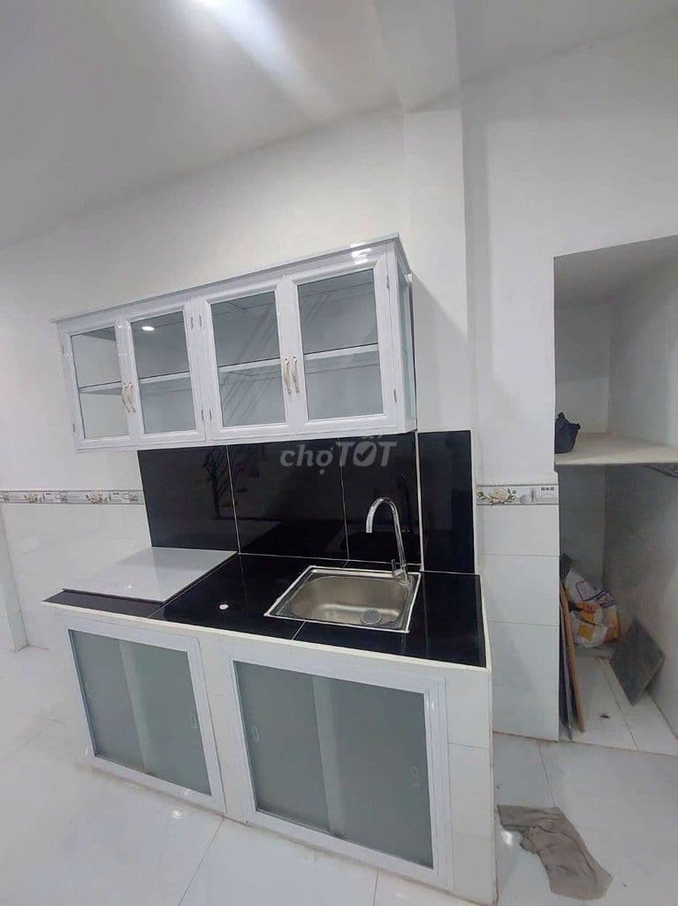 Bán nhà đường Phạm Hùng C2 DT.3m5×8m } 1 Lầu 1 Phòng 2 toilet hẽm 2m5. - Ảnh 3