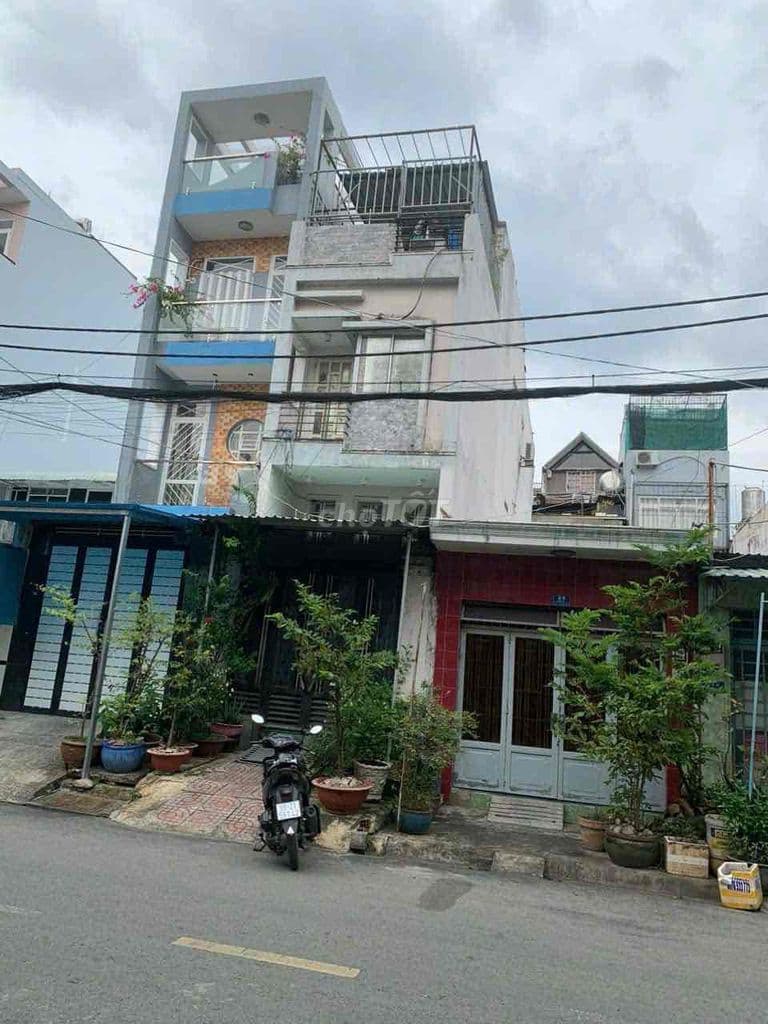 Nhà 3 lầu, mặt tiền đường số Tân Quy— 3.5mx20m 11.