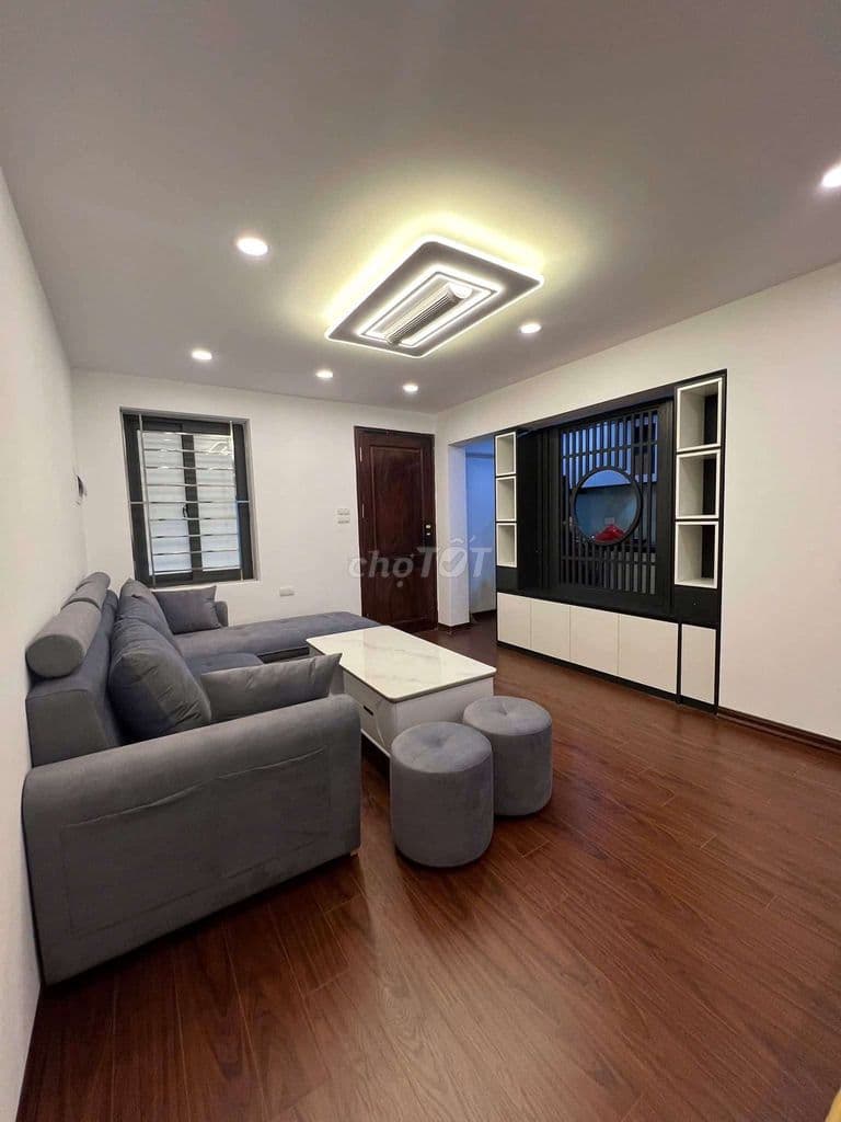 Tập thể Nguyễn Chí Thanh, 90m 3PN, mặt phố ô tô đỗ cửa, Sổ đỏ đẹp CC