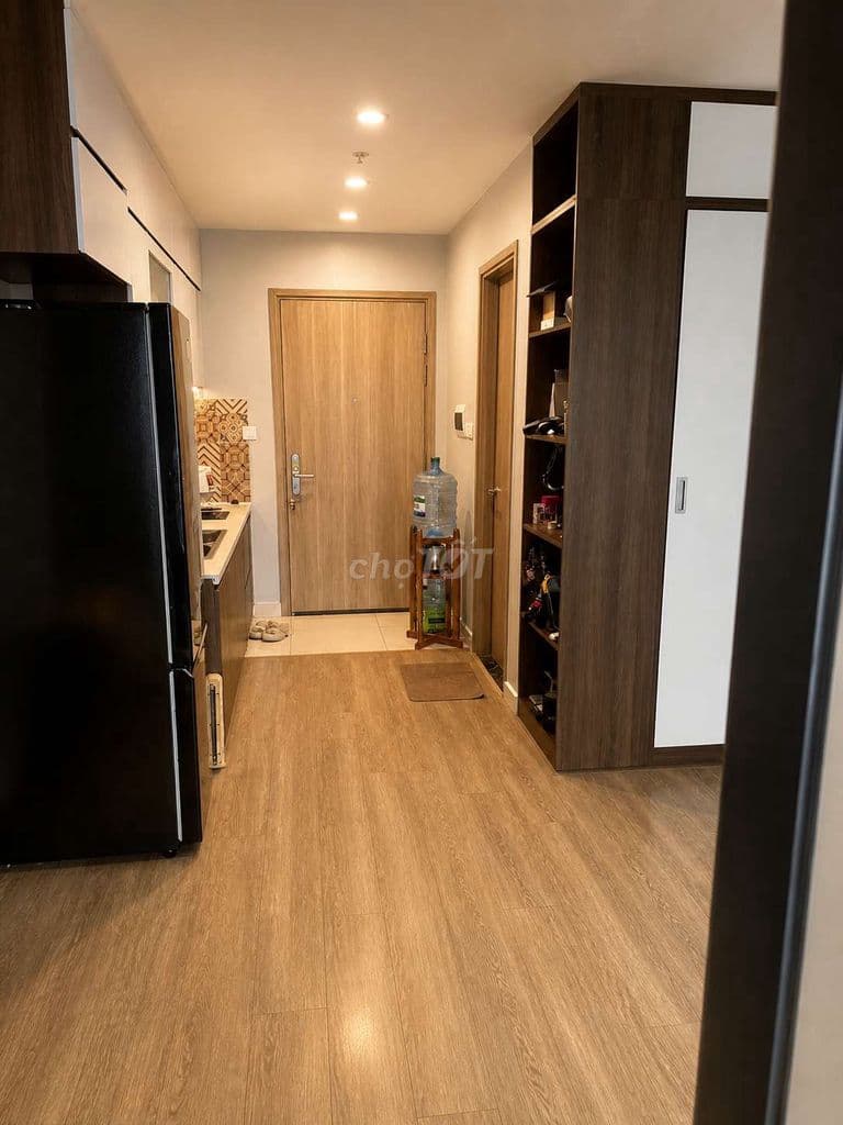 Studio RB s105 DT bự gần 34m2, hướng mát đông nam, thiết kế đẹp