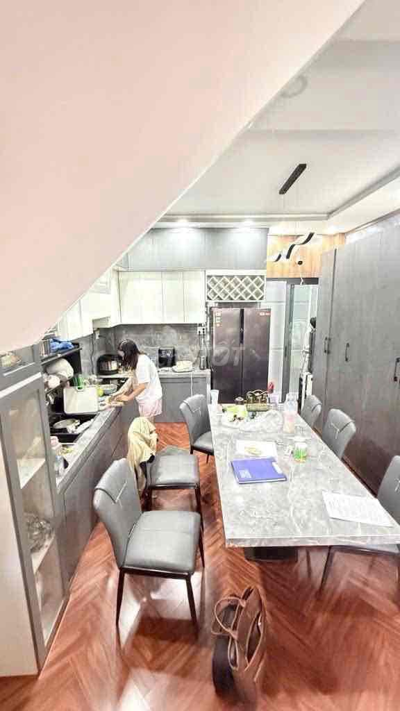 siêu phẩm huỳnh tấn phát chỉ *** 1 căn,giếng trời đón nắng sớm - Ảnh 2