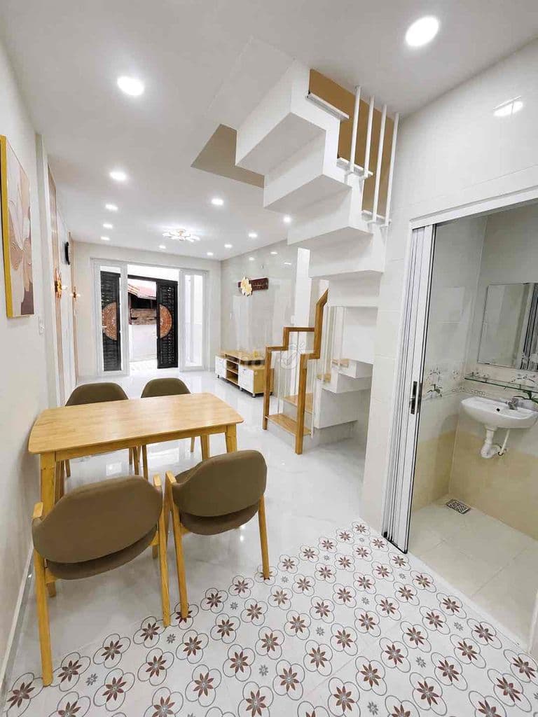 QUẬN 11, BÌNH THỚI,NGAY ĐẦM SEN, NHÀ 3 TẦNG, TẶNG NỘI THẤT ĐẸP, 4PN. - Ảnh 2