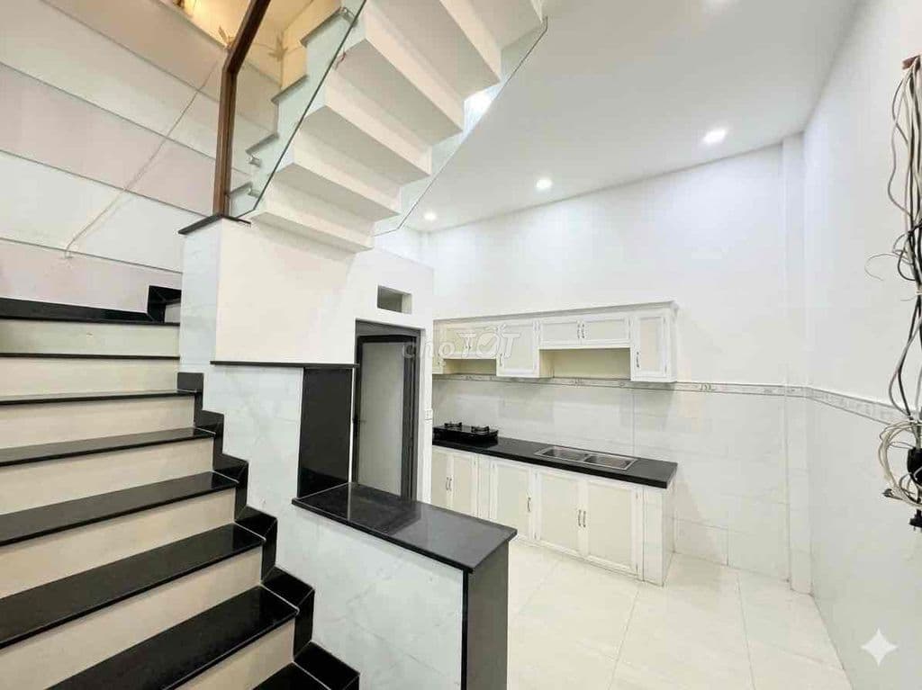 Ngay Chợ Gò Xoài, Giáp Tân Phú, DTSD 64m2, 2 PN, LG It, HXH, 3.84 Tỷ - Ảnh 2