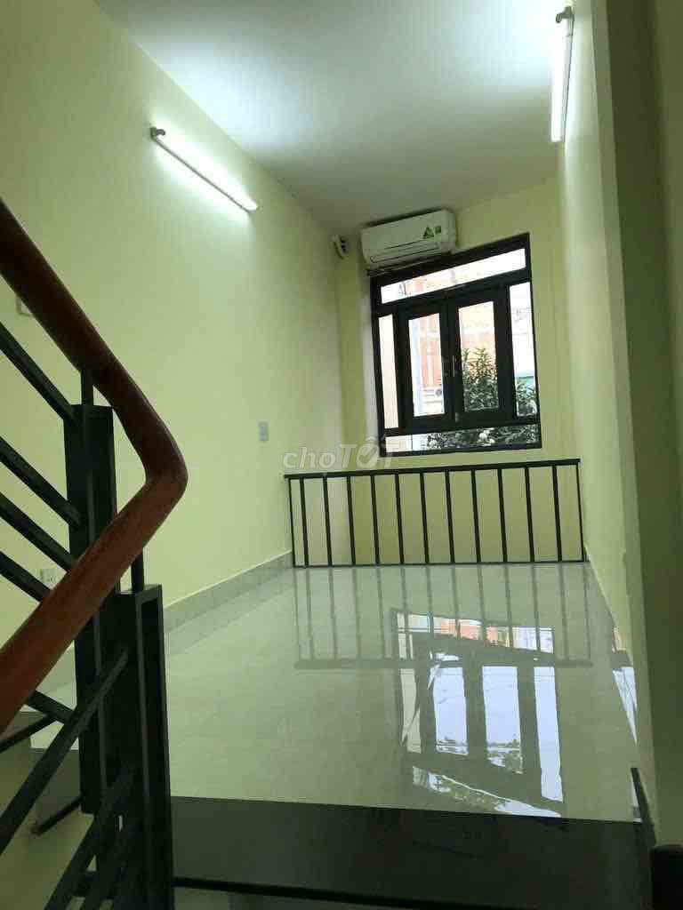 BÁN NHÀ 4 TẦNG BTCT 22m2 CÓ SÂN THƯỢNG 3PN-HẺM 3,5m THÔNG-NHỈNH 3 TỶ - Ảnh 3