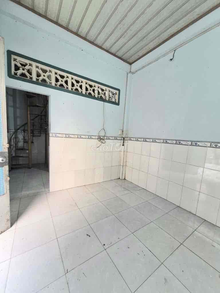 HI.ẾM NHÀ 2 TẦNG -DTSD GẦN 40M2. TẠI P15. TÂN BÌNH - CHỈ 2.6 T.Ỷ - Ảnh 2