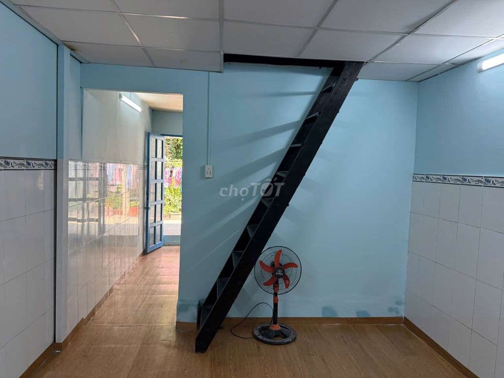 bán nhà nguyên căn 1 trệt 1 lửng - Ảnh 3