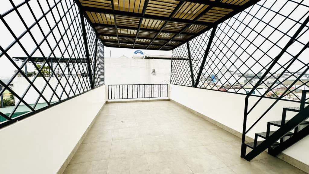 NHÀ ĐẸP NGUYỄN VĂN CỪ - 5 TẦNG DÂN XÂY - Ô TÔ VÀO NHÀ -GIÁ NHỈNH 9 TỶ - Ảnh 3