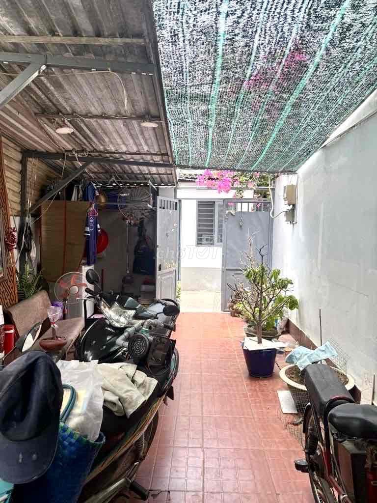 BÁN NHÀ 2 TÀNG KẾ HẺM XE HƠI, NGANG 3.9M, Đ.ĐOÀN VĂN BƠ,. - Ảnh 3