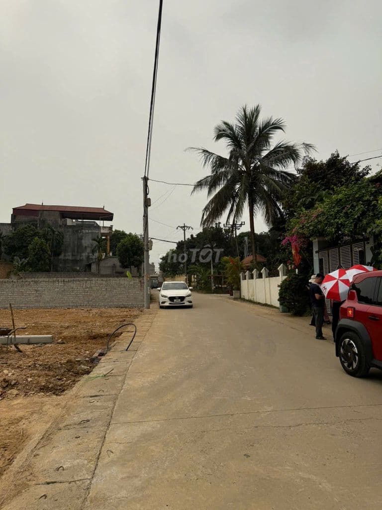 BÁN LÔ ĐẤT 100M2 NẰM GIỮA TỔ HỢP ĐẠI HỌC VÀ KHU CÔNG NGHÊ CAO 1 - Ảnh 3