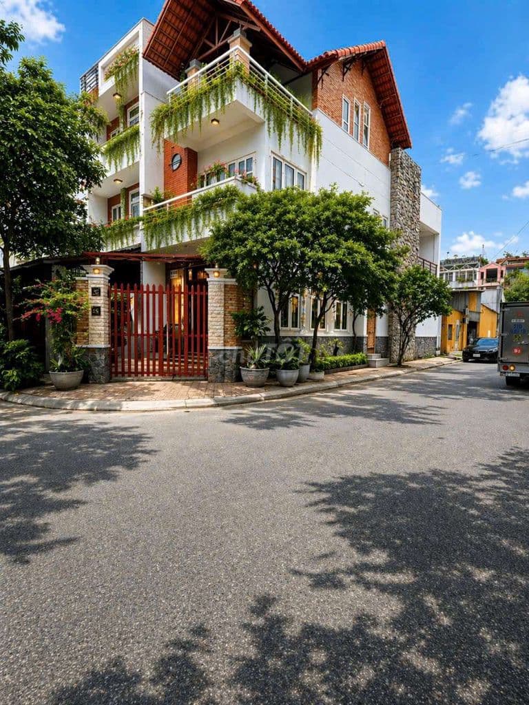 CHÍNH CHỦ BÁN NHÀ GÓC 2 MẶT TIỀN KHU BIỆT THỰ VEN SÔNG BÌNH LỢI