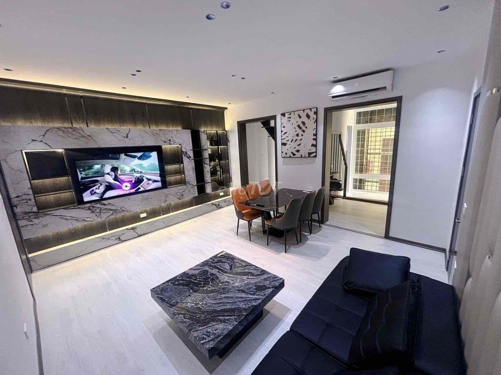 Biệt thự đã tân trang gần Tây Sơn-Lô góc-Sổ hồng 110/160m;3N;3VS