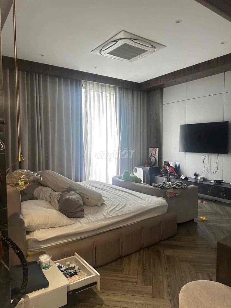 Bán nhà vườn lài an phú đông 1 trệt 1 lửng 3 lầu