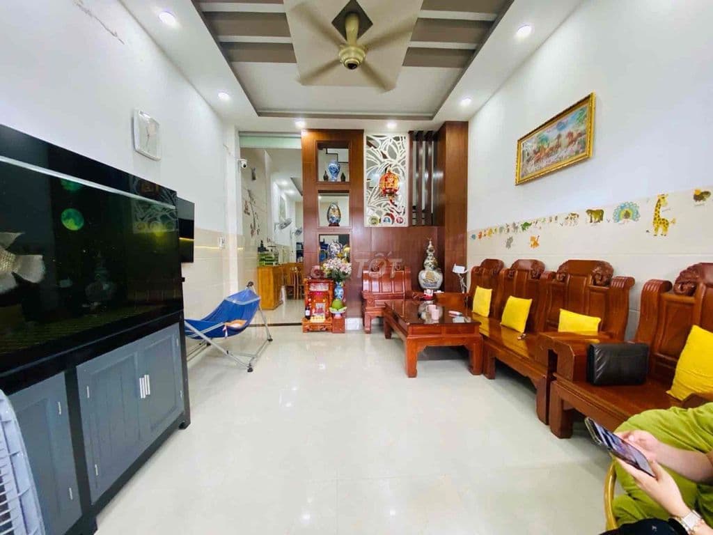 Nhà ở 3 tầng, 3PN, 3WC, NT cao cấp, Dương Đình Hội, q9, chỉ 6₫!!