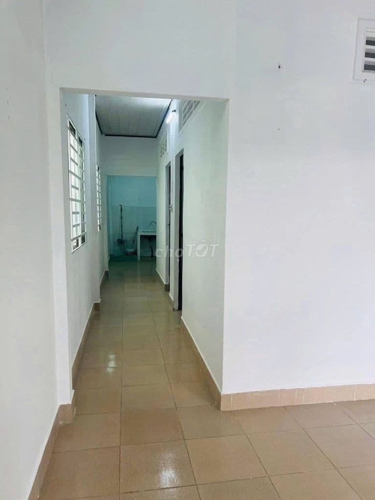 Cần bán gấp căn nhà c4 80m2 ở Tân Hiệp Hóc Môn, giá 870 Triệu, Sổ Sẵn - Ảnh 3
