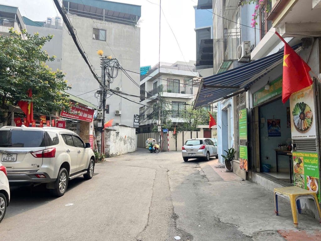 Đất hiếm Xuân La, Oto đỗ cửa, phân lô không quy hoạch