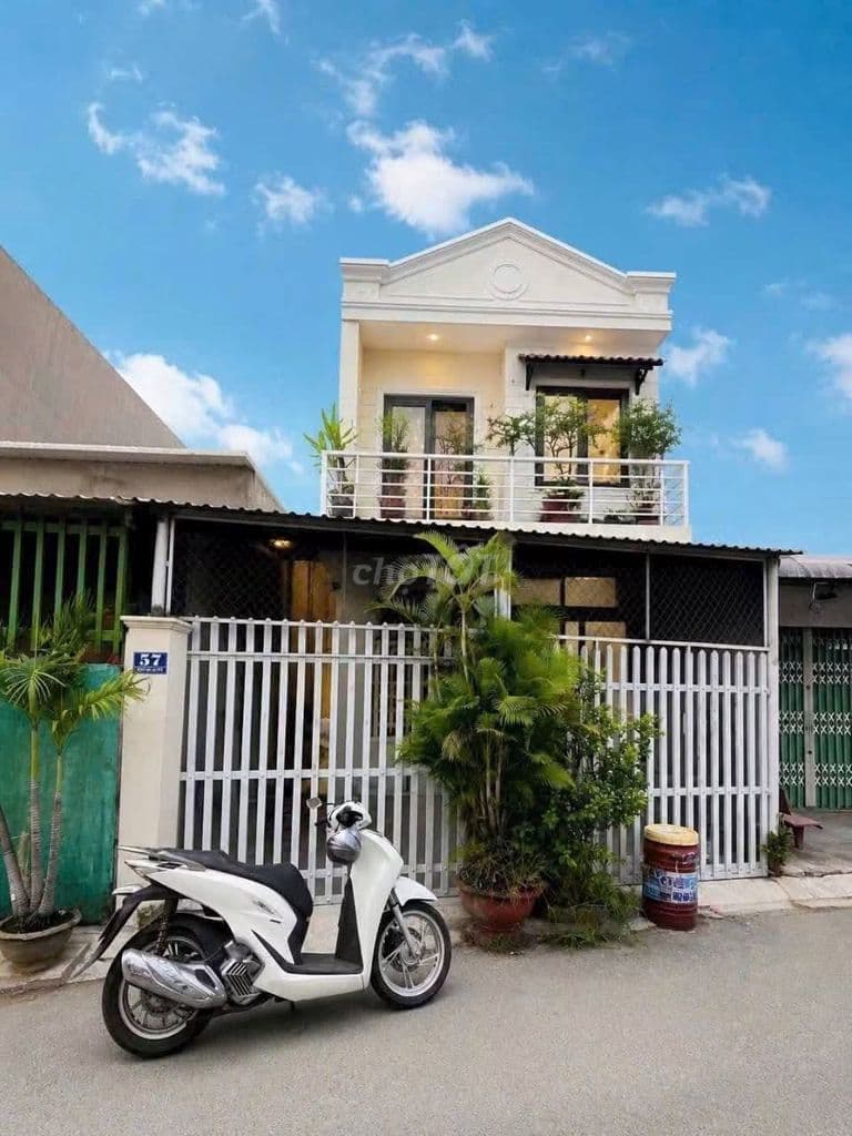 Bán đất tặng nhà 1 lầu mặt tiền KD Huỳnh Tấn Phát, 97m2, 5.75 tỷ