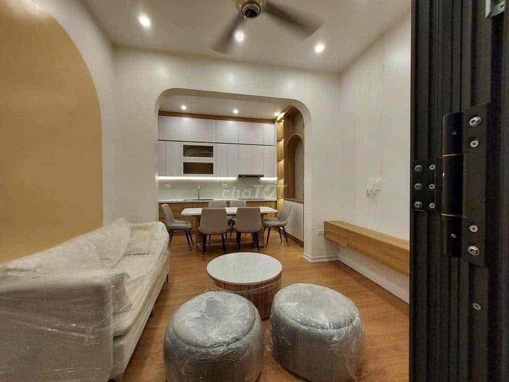 Trương Định 35m dân xây vị trí đẹp cách phố 30m trung tâm cực kì thuân