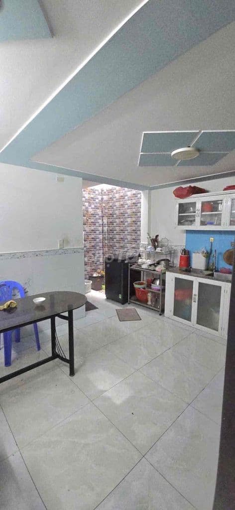 NHÀ SHR 4M x 15M ĐÚC LỮNG 3 PHÒNG NGỦ HẺM XE HƠI ĐẬU CỬA - Ảnh 2