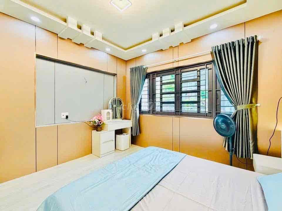 BÁN GẤP NHÀ 2 TẦNG NGAY SIÊU THỊ AEON TÂN PHÚ - Ảnh 2