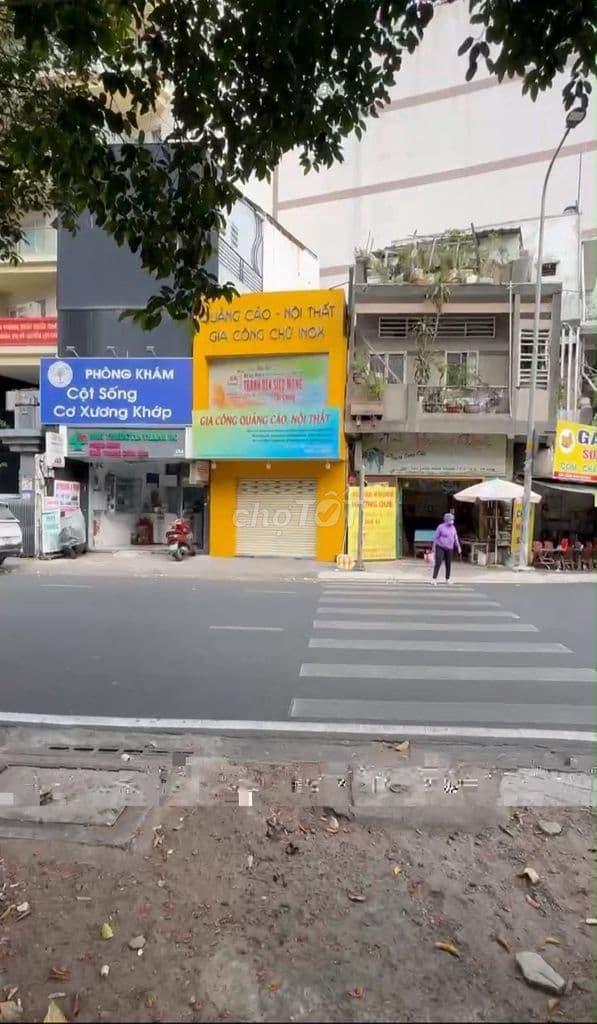 Bán nhà mặt tiền 25B Trần Phú,Q5, 4x11 trệt lầu nở hậu