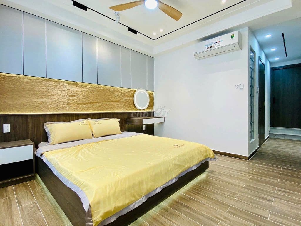 Nhà nằm ngay vị trí đẹp Sư Vạn Hạnh P12 Q10 giá 5tỷ350tr DT 42.9m2 - Ảnh 2
