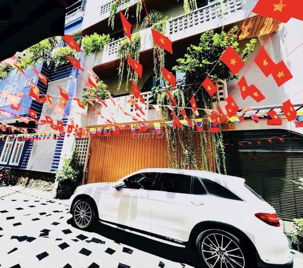 Bán nhà hẻm nhựa xe hơi tránh đường Vĩnh Hội - Ảnh 3