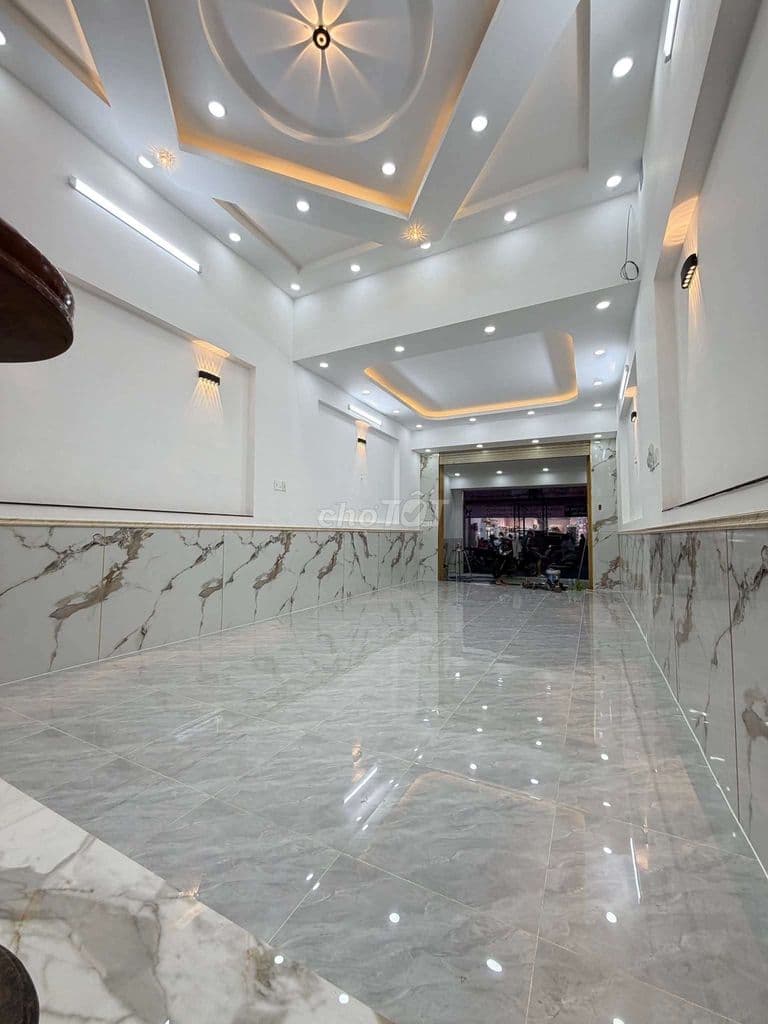 Nhà 4,5x30 Mặt Tiền Nguyễn Ảnh Thủ - Ảnh 2