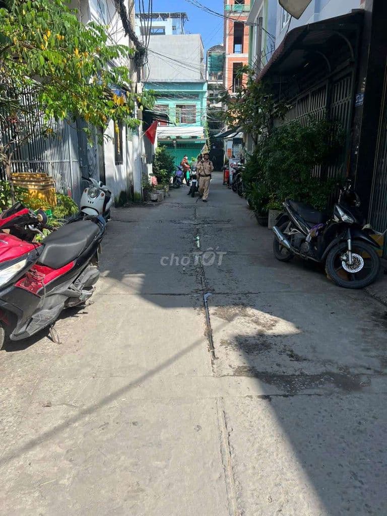 Nhà hẻm xe hơi lê văn lương, Q7, tphcm.