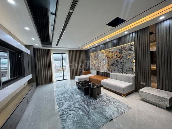 bán nhà 7 tầng Nguyễn Văn Cừ Bồ Đề siêu phẩm