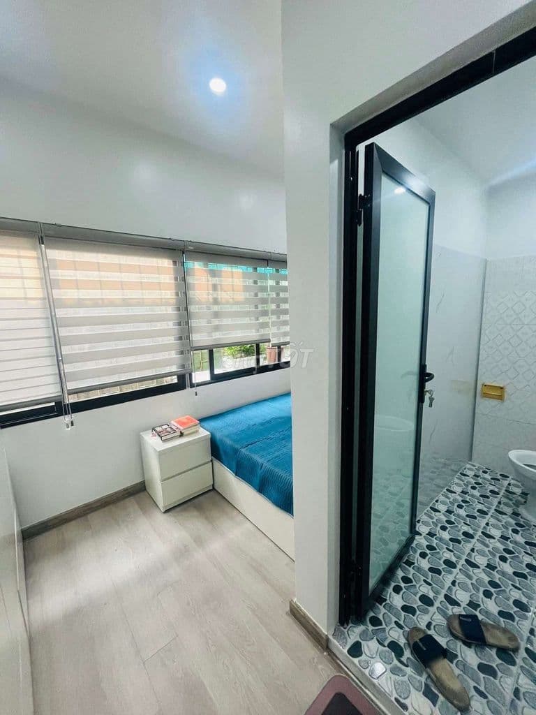 HIẾM! Bán căn hộ khu Mai Dịch 65m*2pn full nội thất giá 4.x tỷ - Ảnh 3