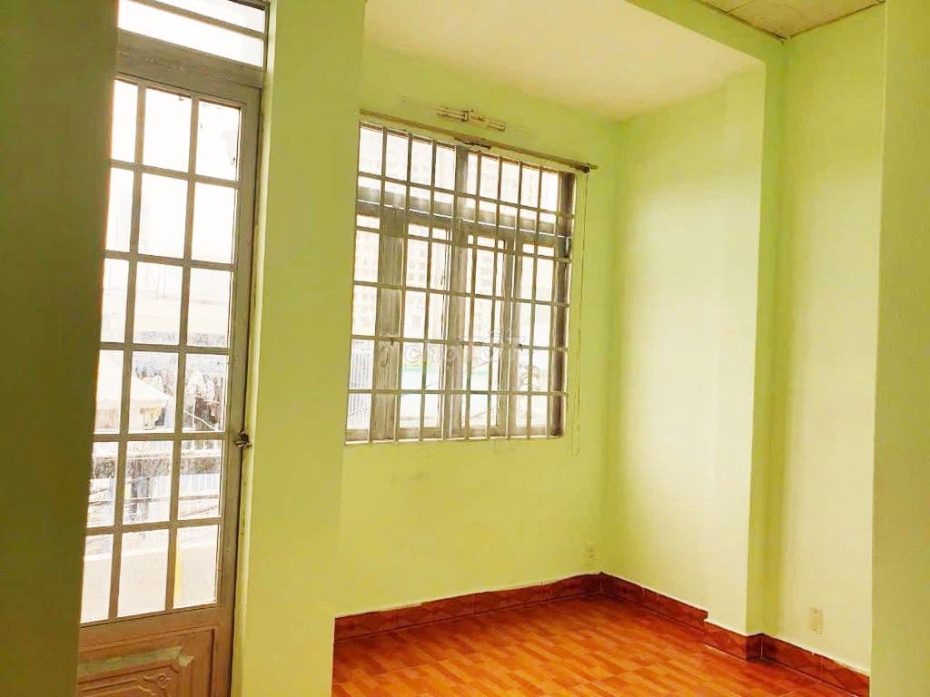 NHÀ 2 TẦNG, NGANG GẦN 5M, 4PN, QUẬN 7 – CHỈ 4.X TỶ - Ảnh 2