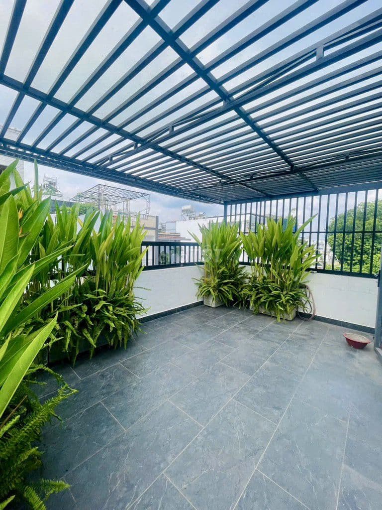 Hơn 6 tỷ, Nhà Gò Vấp ,HXH 8m, Gara 2 oto ,5 tầng, 60m2 nội thất nhập - Ảnh 2
