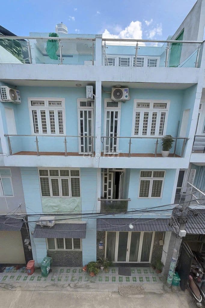 BÁN NHÀ ĐẸP 4 TẦNG – HẺM 6m xe hơi tránh Khu Vip chợ Bình Thành