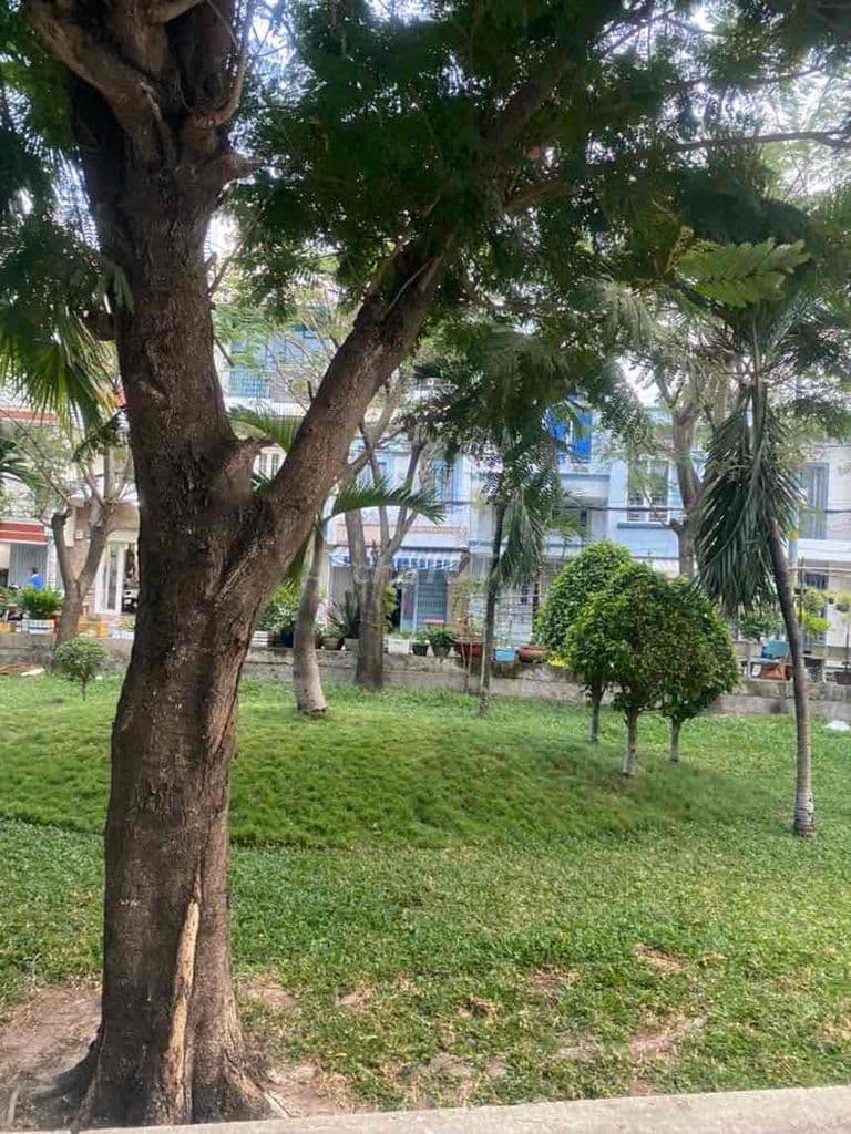 Cần bán nhà mặt tiền đường 64. khu dân cư. đối diện công viên - Ảnh 3