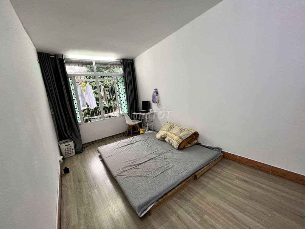 Hơn 2 tỷ Tập thể Kim Liên, T3 50m 2PN, gần phố nhà đẹp giá tốt SĐCC - Ảnh 2