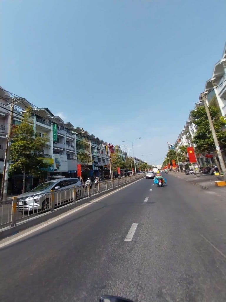 Mặt Tiền Kinh Doanh Căn Đôi 5 Tầng Tạ Quang Bửu P5,Q8- 144m2- 27,5 Tỷ - Ảnh 2