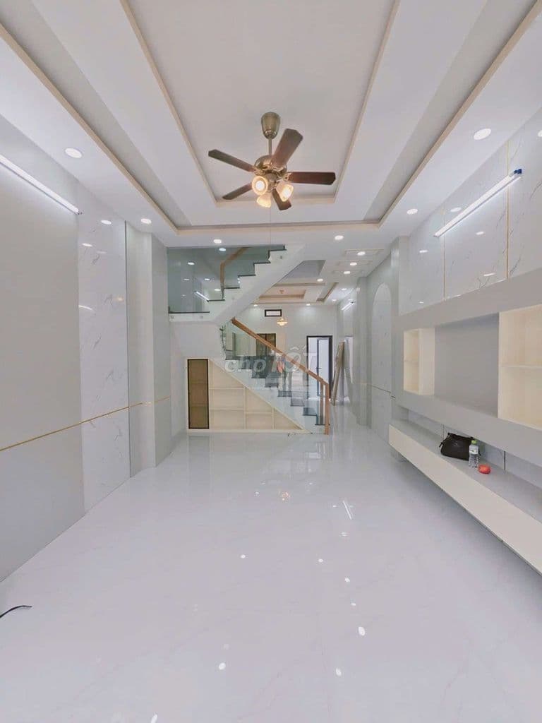 NHÀ MỚI ĐẸP HẺM THÔNG LONG TRƯỜNG -DỌN VÀO Ở NGAY