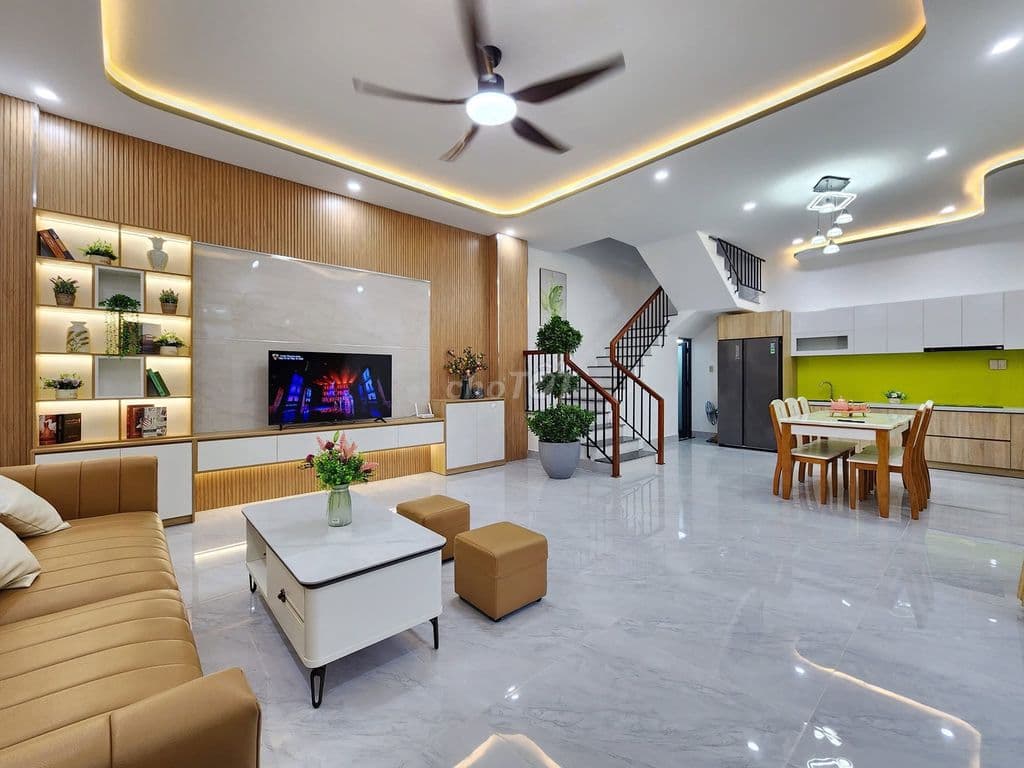 bán nhà 6 tầng lô góc gần Ngã Tư Văn Cao - Ảnh 2