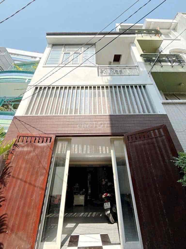 Trung tâm Quận 5 đường Trần Hưng Đạo hai ôtô né nhau, 5tỷ20 DT 81m2 (