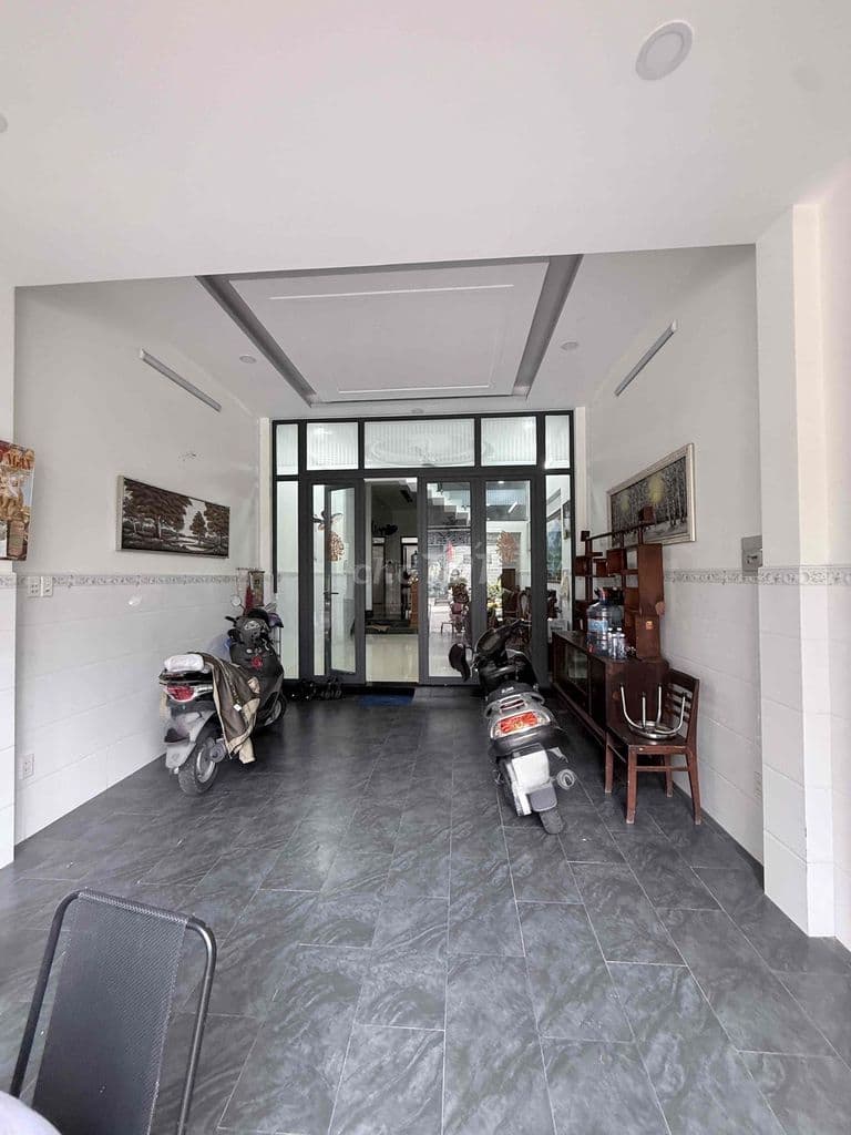 Hotgirl nhà phố Ngọc Giàu - Mặt tiền khu họ Lê - xe hơi ngủ trong nhà - Ảnh 3