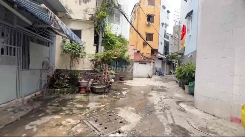 HXH Huỳnh Văn Bánh, 4 x 11m nở hậu 7m, 60m2, Giá 8.4 tỷ